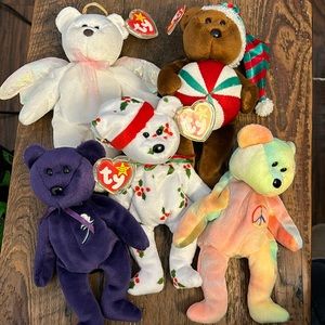 Beanie Babies Bears Lot (GAUGING INTEREST)
